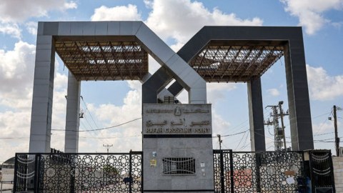 1 gündə 800-dən çox əcnəbi Qəzzadan təxliyə olunub