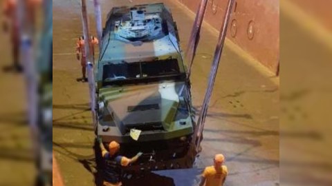 Fransanın Ermənistana verdiyi hərbi maşınlar bu yolla İrəvana gətirildi – FOTO