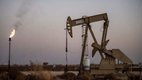 Azərbaycan neftinin qiyməti 87 dolları ÖTÜB