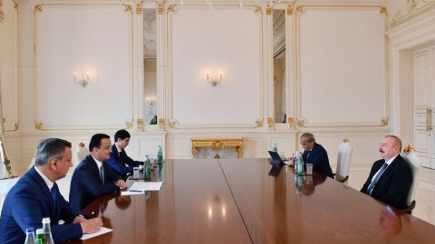 İlham Əliyev özbəkistanlı naziri qəbul edib