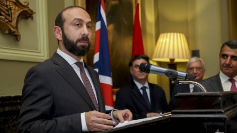 Mirzoyan: Britaniya ilə saziş imzalamaq istəyirik