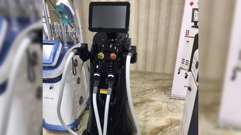Gözəllik salonundan lazer aparatları oğurlandı