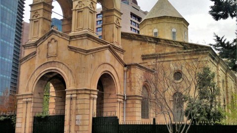 Bakıdakı erməni kilsəsi ibadətə açıqdır - RƏSMİ