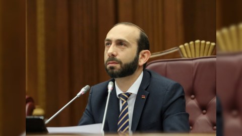 Mirzoyan Brüsselə gedir