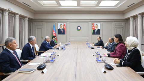 Əli Əsədov türkiyəli nazirlə GÖRÜŞDÜ