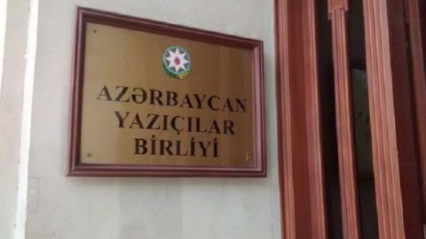 O aparıcı cəzalandırılmalıdır! - Yazıçılar Birliyi bəyanat YAYDI