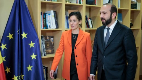 Mirzoyan belçikalı həmkarı ilə görüşüb - FOTOLAR