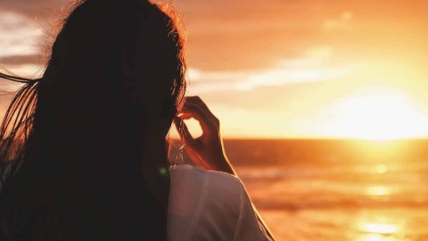 Gözəllik salonuna getmək adı ilə evdən çıxan ana və qızı itkin düşdü