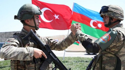 Türkiyə hərbçiləri daha bir il Azərbaycanda qalacaq - Qanun qüvvəyə mindi