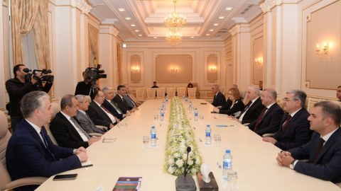 Məzahir Pənahov seçkilərdən DANIŞDI