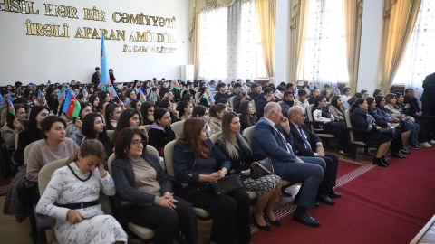 Gəncə Dövlət Universitetində Milli Dirçəliş Günü - FOTOLAR
