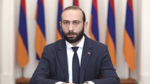Ararat Mirzoyan indi də bu ölkəyə gedir