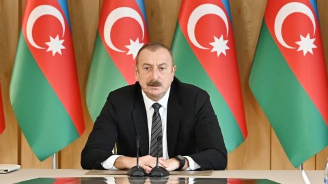 Prezident “Əmək pensiyaları haqqında” qanuna dəyişikliyi təsdiqləyib