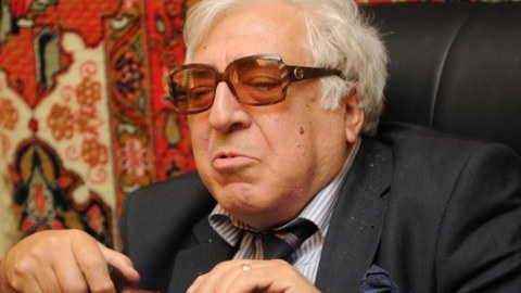 "Anar müəllim kimi məsləhət bilibsə, evlər həmin şəxslərə verilib"