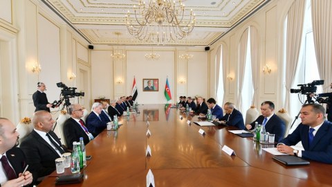 Azərbaycan və İraq prezidentlərinin geniş tərkibdə görüşü KEÇİRİLİB