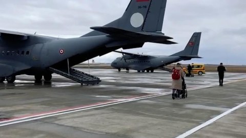 Qəzzadan təxliyə olunan 110 nəfər Türkiyəyə çatdırılıb