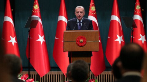 Ərdoğan Ermənistana SƏSLƏNDİ