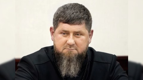 Kadırov Putini Çeçenistana dəvət etdi