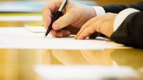 Azərbaycanda fəxri adlara görə təqaüd alanları sayı AÇIQLANIB