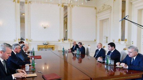 Prezident Britaniyanın dövlət nazirini qəbul etdi