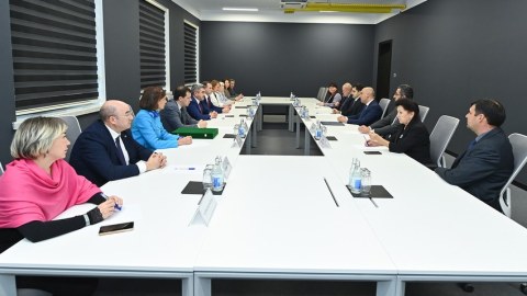 Tatarıstanın təhsil naziri Bakıya gəlib - FOTO