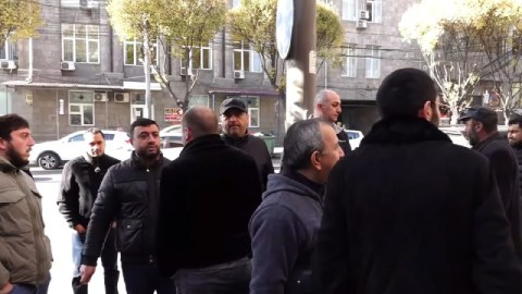 Ermənistan hökuməti qarşısında DAHA BİR AKSİYA