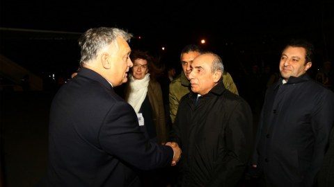 Orban Bakıya gəldi 