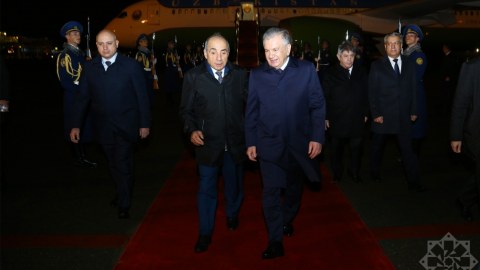 Mirziyoyev də Bakıya gəldi - FOTO