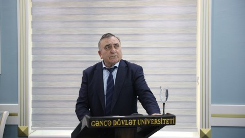 Professor Gəncə Dövlət Universitetində ustad dərsi keçdi - FOTOLAR