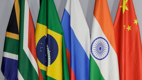 Pakistan da onlara qoşulur 