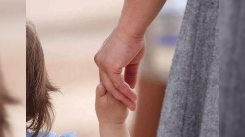 İtkin düşmüş ana və qızı tapıldı - Geri dönmək istəmirlər
