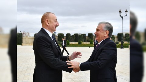 Mirziyoyev İlham Əliyevi ölkəsinə dəvət etdi