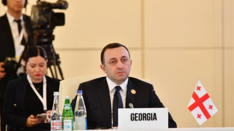 Azərbaycan dəyərli qonşumuz və strateji tərəfdaşımızıdır - Qaribaşvili