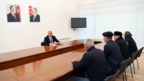 Vüqar Əhmədov Şabranda vətəndaşları qəbul edib