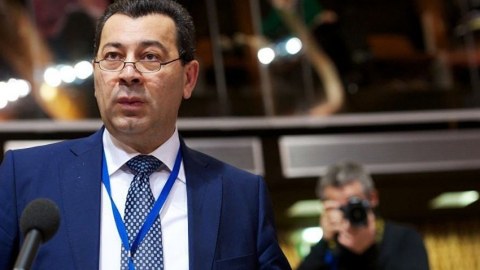 Deputat AŞPA-ya görə Lixtenşteynə gedir 