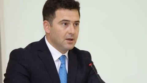 Təhsil İdarəsinin müdiri 9-cu sinif şagirdini döyüb?