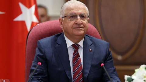 Türkiyə müdafiə naziri Azərbaycana GƏLDİ