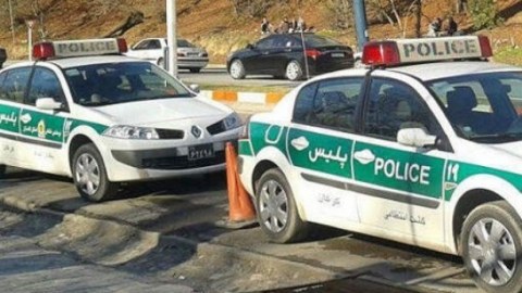İranda polisə hücum - Yaralılar var 