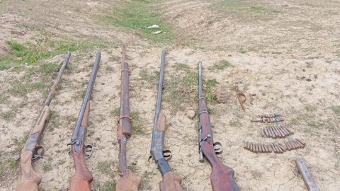 Polis axtarış apardı - Xeyli sayda silah-sürsat aşkarladı