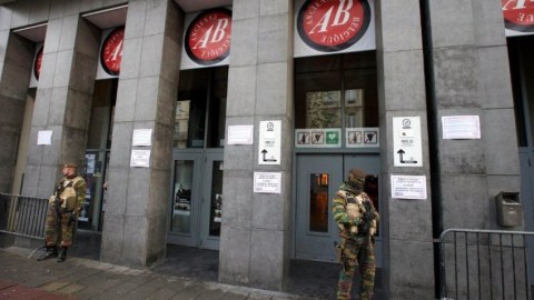 Terror təhlükəsi səbəbindən 27 məktəb bağlandı
