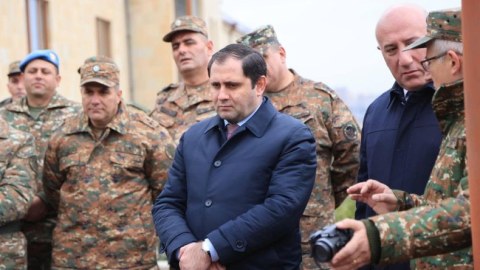 Ermənistanda hərbçilərin attestasiyası BAŞLADI