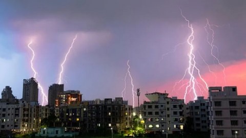 Fırtına 24 nəfərin həyatına son qoydu 