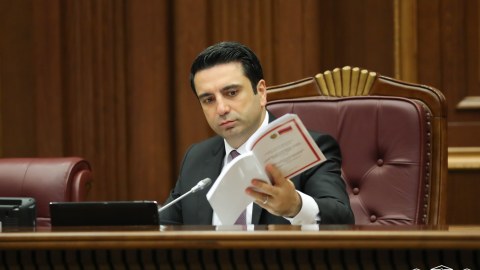 Erməni spiker sülh müqaviləsindən danışdı: 15 günə...