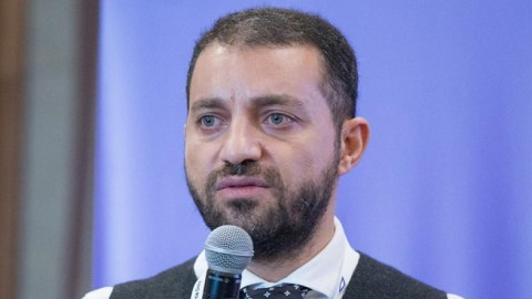 Rusiyaya idxal problemini həmkarlarla müzakirə edəcəyik - Erməni nazir