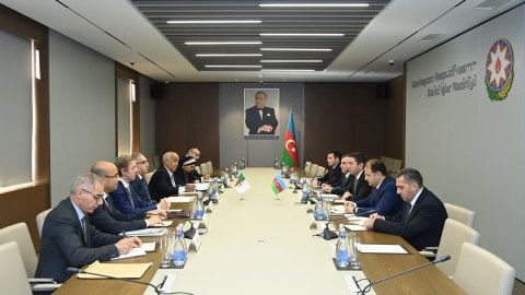 Azərbaycan və Əlcəzair arasında siyasi məsləhətləşmələr