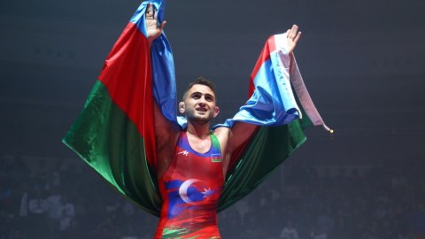 İki güləşçimiz dünya çempionu oldu - FOTO