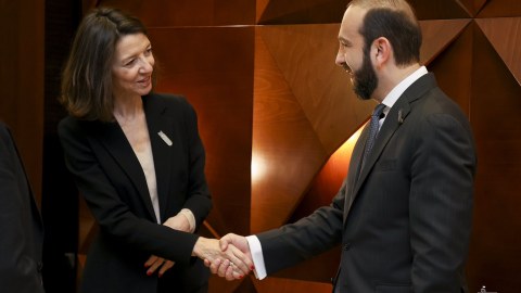 Mirzoyan Fransanın dövlət naziri ilə görüşdü - PAYLAŞIM