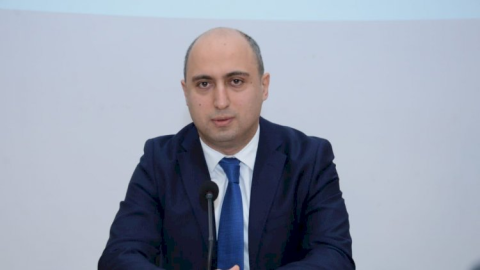 Bəzən müəllim günahı olmadan bullinqə məruz qalır - Nazir