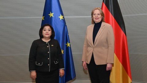 Sahibə Qafarova Almaniya Bundestaqının sədrilə GÖRÜŞÜB