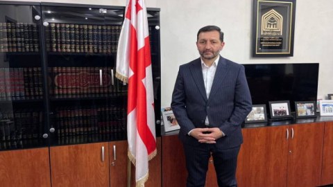 Gürcüstanın yeni şeyxi KİMDİR...